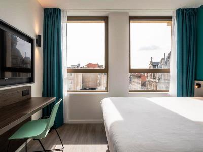 bedroom 3 - hotel b and b antwerpen centrum - antwerp, belgium