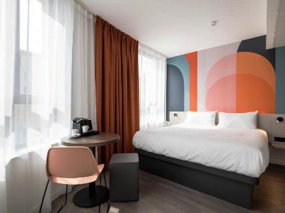 bedroom 5 - hotel b and b antwerpen centrum - antwerp, belgium