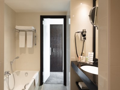 bathroom - hotel grand hotel casselbergh - bruges, belgium