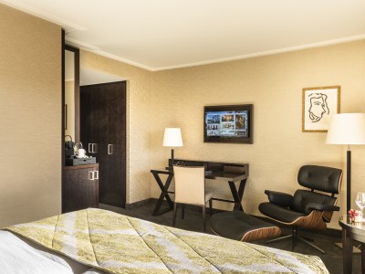 standard bedroom 1 - hotel grand hotel casselbergh - bruges, belgium