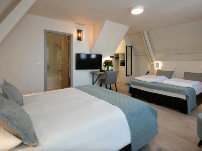 bedroom 1 - hotel martin's brugge - bruges, belgium