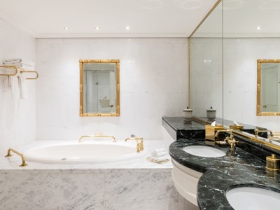 bathroom - hotel steigenberger icon wiltcher's - brussels, belgium