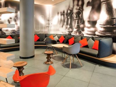 lobby 1 - hotel ibis off grand place - brussels, belgium