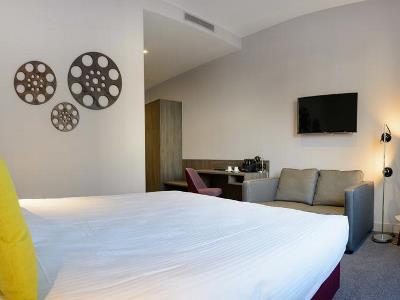 bedroom 2 - hotel marivaux - brussels, belgium