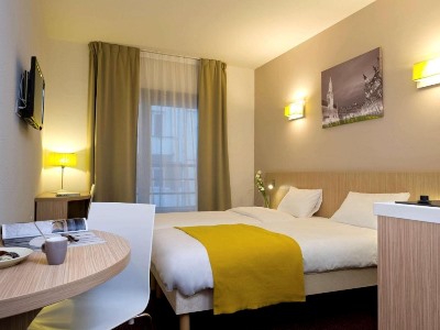 bedroom 1 - hotel aparthotel adagio access brussels europe - brussels, belgium