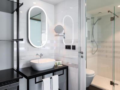 bathroom - hotel residence inn by marriott ghent - gent, belgium