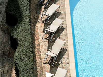 outdoor pool - hotel novotel gent centrum - gent, belgium