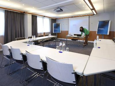 conference room - hotel novotel leuven centrum - leuven, belgium