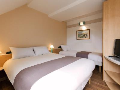 bedroom 1 - hotel ibis namur centre - namur, belgium