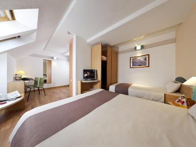 bedroom 2 - hotel ibis namur centre - namur, belgium