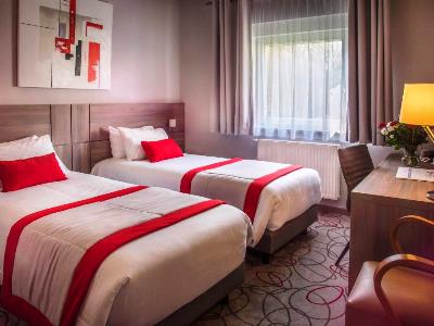 bedroom 2 - hotel aero44 hotel charleroi airport - gosselies, belgium