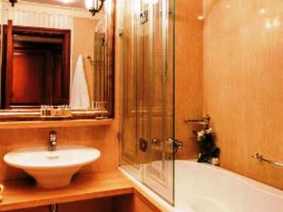 bathroom - hotel crystal palace boutique - sofia, bulgaria