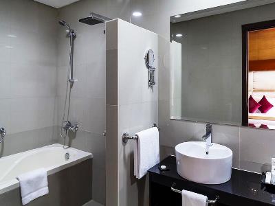 bathroom - hotel diva - manama, bahrain