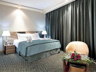 bedroom - hotel elite crystal - manama, bahrain