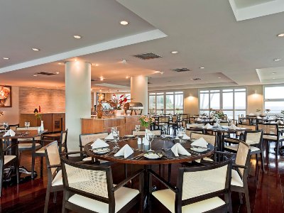 restaurant - hotel mercure salvador rio vermelho - salvador, brazil