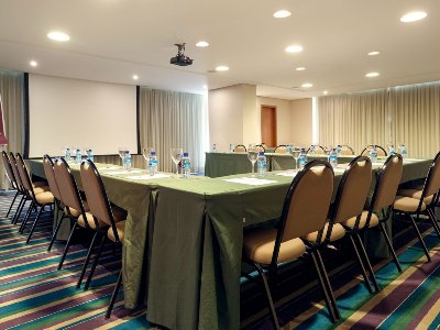 conference room - hotel mercure salvador pituba - salvador, brazil