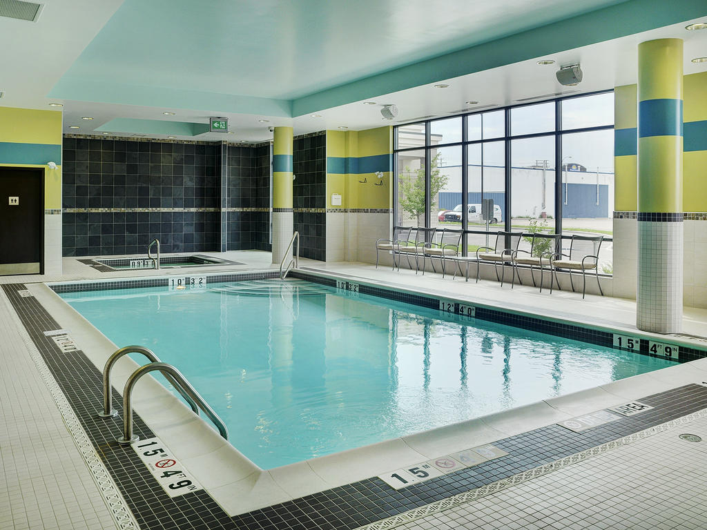 indoor pool - hotel hampton inn by hilton winnipeg/airport - winnipeg, canada