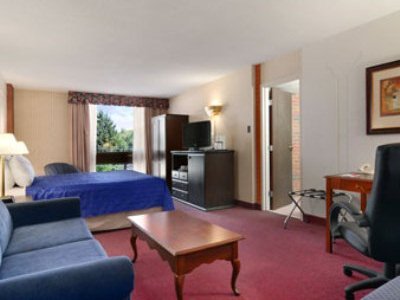 suite - hotel ramada lethbridge - lethbridge, canada