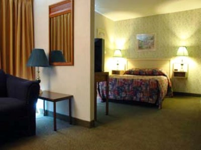 bedroom 2 - hotel travelodge lethbridge - lethbridge, canada
