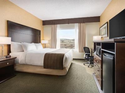 bedroom - hotel days inn wyndham cranbrook conference ct - cranbrook, canada