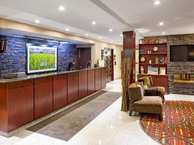 lobby - hotel super 8 by wyndham brandon mb - brandon, canada