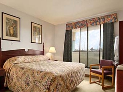 bedroom 2 - hotel super 8 by wyndham red deer - red deer, canada