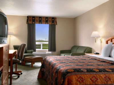 standard bedroom - hotel days inn by wyndham red deer - red deer, canada