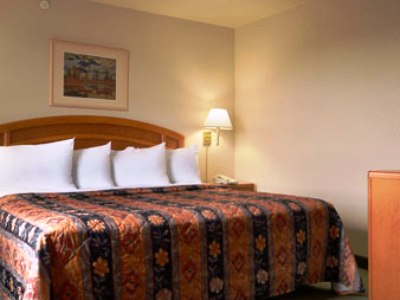 suite 3 - hotel days inn by wyndham red deer - red deer, canada
