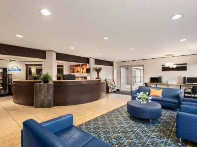 lobby - hotel days inn by wyndham kelowna - kelowna, canada