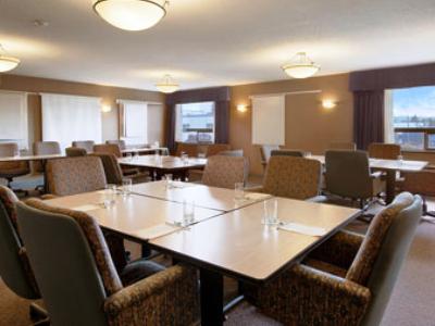 conference room - hotel ramada plaza by wyndham prince george - prince george, canada