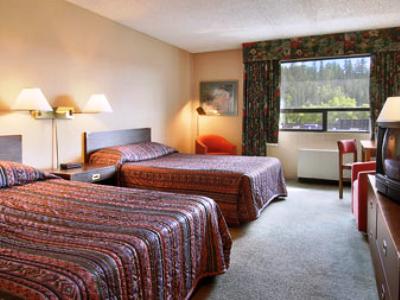 standard bedroom - hotel ramada plaza by wyndham prince george - prince george, canada
