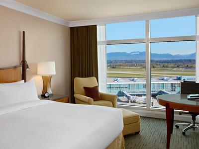 bedroom - hotel fairmont vancouver airport - richmond, canada