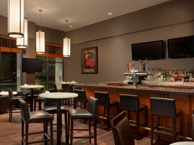 bar - hotel hilton vancouver airport - richmond, canada