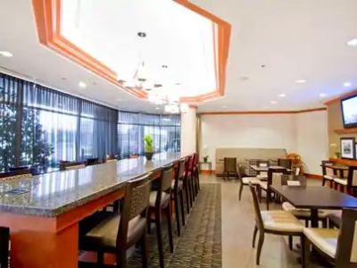 breakfast room - hotel hampton inn vancouver airport richmond - richmond, canada
