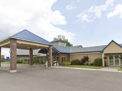 Days Inn And Suites By Wyndham Moncton