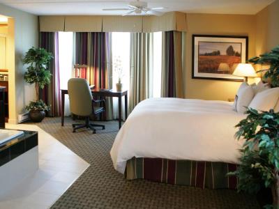 bedroom 4 - hotel homewood suites cambridge waterloo - cambridge, canada