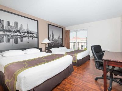 bedroom 1 - hotel super 8 cambridge/kitchener/waterloo - cambridge, canada