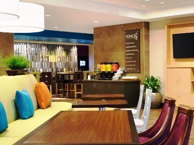 breakfast room - hotel home2 suites by hilton huntsville - huntsville, canada