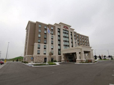 exterior view - hotel hampton inn and suites by hilton - markham, canada