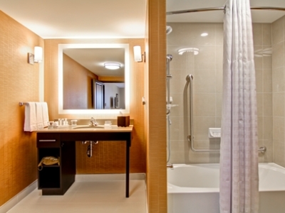 bathroom 1 - hotel homewood suites waterloo/st. jacobs - waterloo, canada