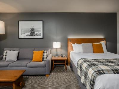 bedroom - hotel le lodge de la montagne - mont-tremblant, canada