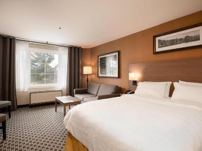 bedroom - hotel holiday inn express and suites tremblant - mont-tremblant, canada