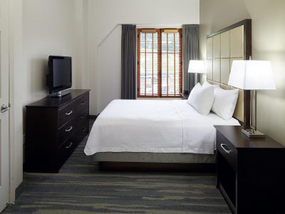 bedroom 1 - hotel homewood suites mont tremblant resort - mont-tremblant, canada