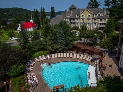 outdoor pool 9 - hotel tour des voyageurs i - mont-tremblant, canada