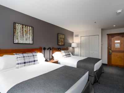 bedroom 7 - hotel tour des voyageurs i - mont-tremblant, canada