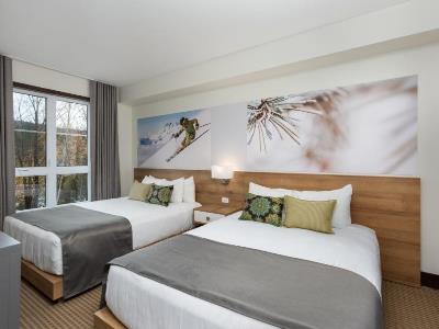 bedroom 4 - hotel ermitage du lac - mont-tremblant, canada