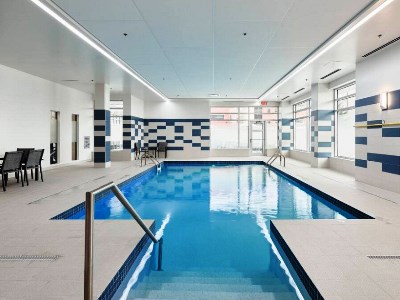 indoor pool - hotel hampton inn suites by hilton quebec city - levis, canada