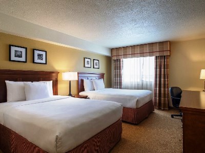 bedroom 1 - hotel travelodge suites regina / eastgate bay - regina, canada