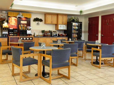 breakfast room - hotel super 8 saskatoon - saskatoon, canada