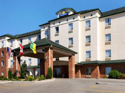 exterior view - hotel days inn by wyndham saskatoon - saskatoon, canada
